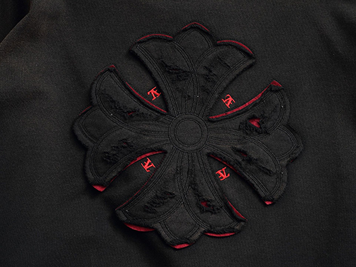 クロムハーツ ウォッシュデニム刺繍ロゴパーカー