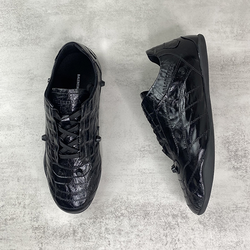 バレンシアガ Balenciaga パンクスタイルのレースアップフラットシューズ