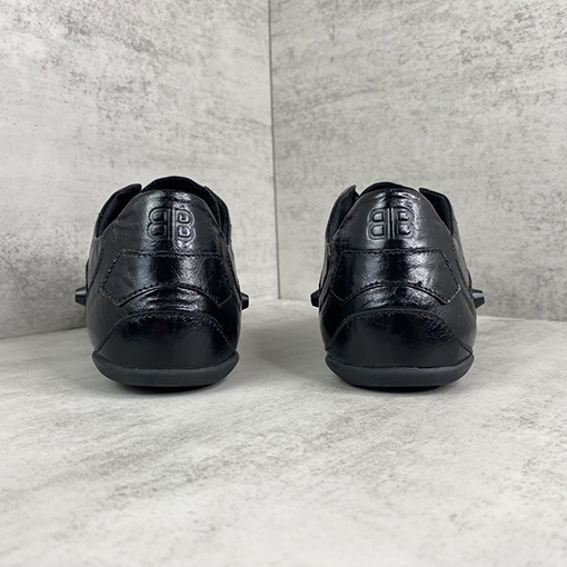 バレンシアガ Balenciaga パンクスタイルのレースアップフラットシューズ