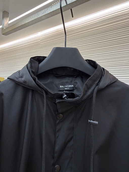バレンシアガコピー Balenciaga ダクトテープジャケット