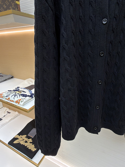 ロエベ 刺繍カーディガン