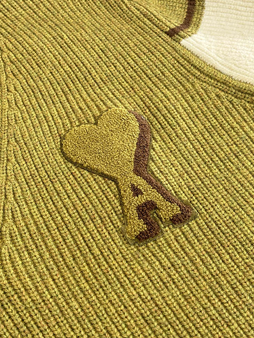 アミ テリー刺繍Vネックカラーブロックニットセーター