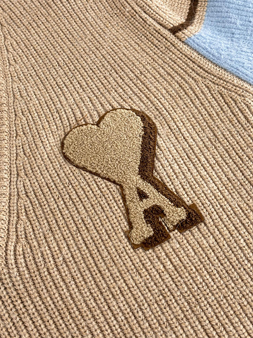 アミ テリー刺繍Vネックカラーブロックニットセーター