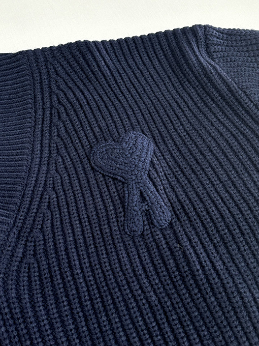 アミスーパーコピー 新作テリークロス刺繍Vネックカラーブロックニットセーター