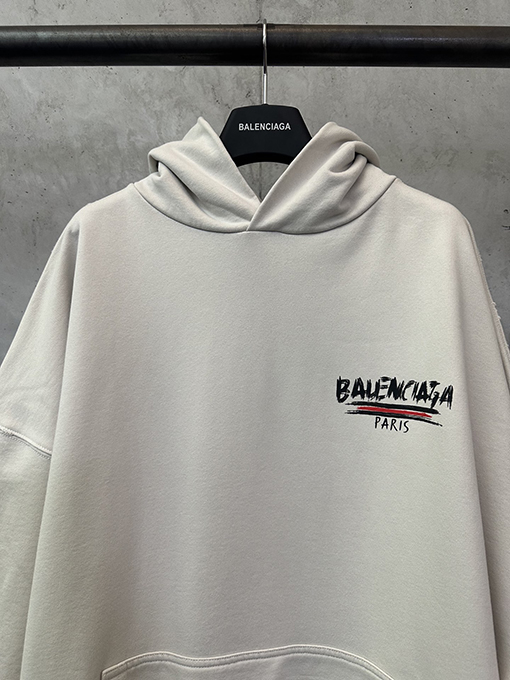 バレンシアガ Balenciaga ロゴグラフィティプリントパーカー