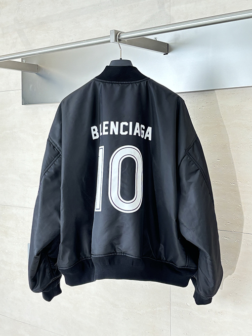 Balenciaga × Manchester United マンチェスターユナイテッド番号10フットボールスナップオン ジャケッ