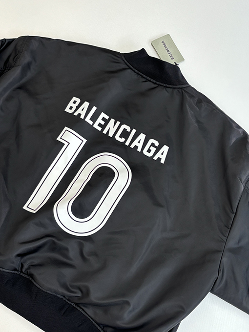 Balenciaga × Manchester United マンチェスターユナイテッド番号10フットボールスナップオン ジャケッ