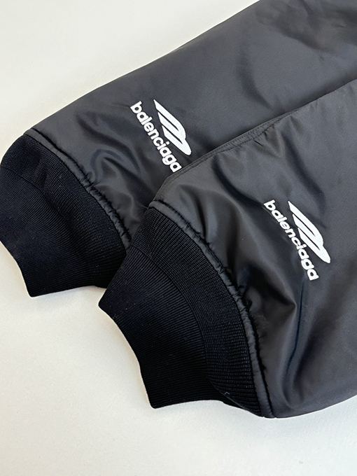Balenciaga × Manchester United マンチェスターユナイテッド番号10フットボールスナップオン ジャケッ