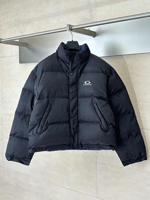 バレンシアガ Balenciaga LOOP SPORTS ICON ピン刺繍入り両面コットンパッド入りジャケット
