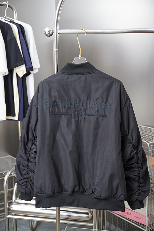 バレンシアガ Balenc1aga アルファベットロゴ刺繍 中綿フライトジャケット