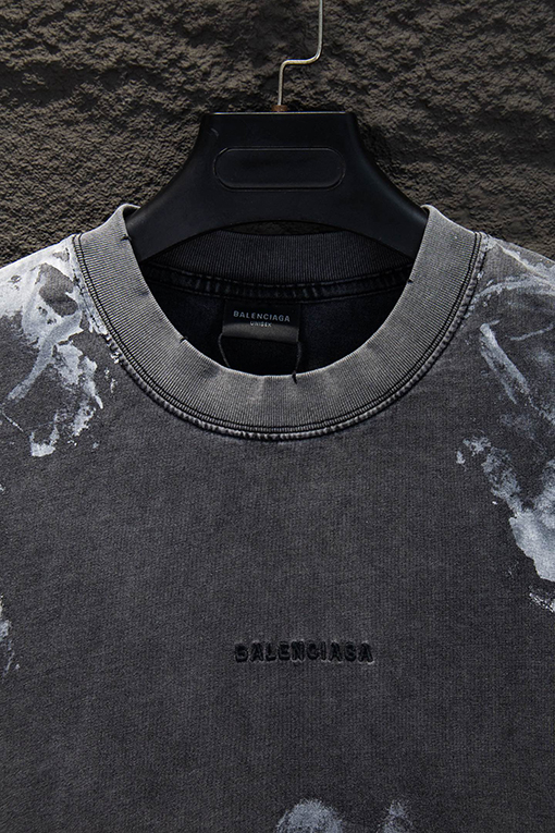 バレンシアガ Balenciaga 新作 ダメーグラフィティロングスリーブシャツ