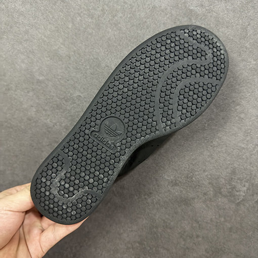Balenciaga X Adidas スミスホワイトスニーカーコレクション