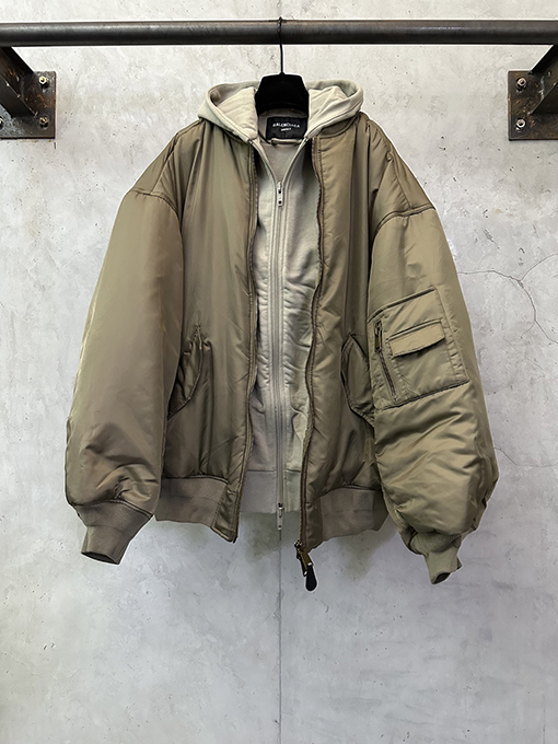 バレンシアガ Bomber 厚のダブルレイヤージャケット