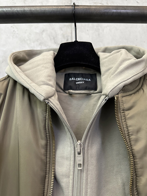 バレンシアガ Bomber 厚のダブルレイヤージャケット