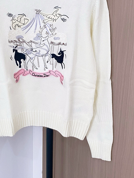 ディオールスーパーコピー 新しいラウンドネックの刺繍入りニット長袖セーター