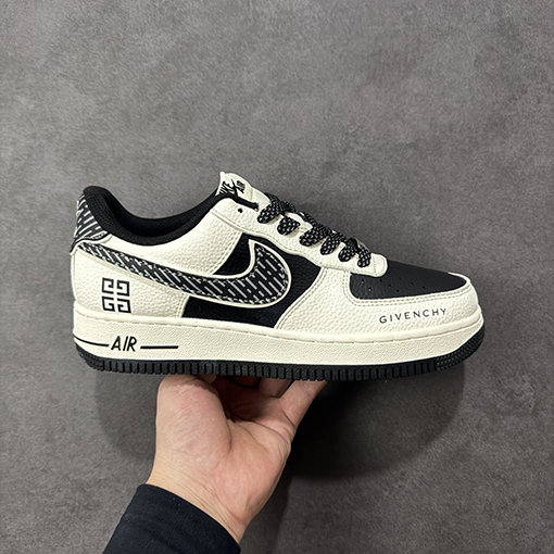 ジバンシイ Nike Air Force 1'07 Low X Givenchy コラボレーションスタイルスニーカー