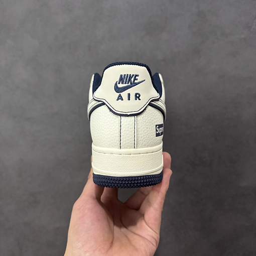 シュプリームコピー Nike Air Force 1'07 Low X Supreme ローカット スニーカー