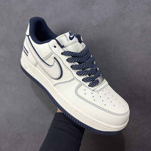 シュプリームコピー Nike Air Force 1'07 Low X Supreme ローカット スニーカー