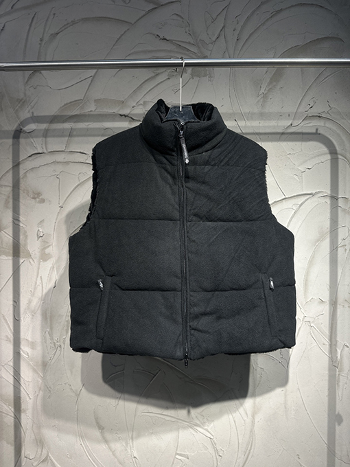 バレンシアガ SKI スキーコレクション3B Sports Icon Skiレター刺繍リバーシブルファーコットンベスト