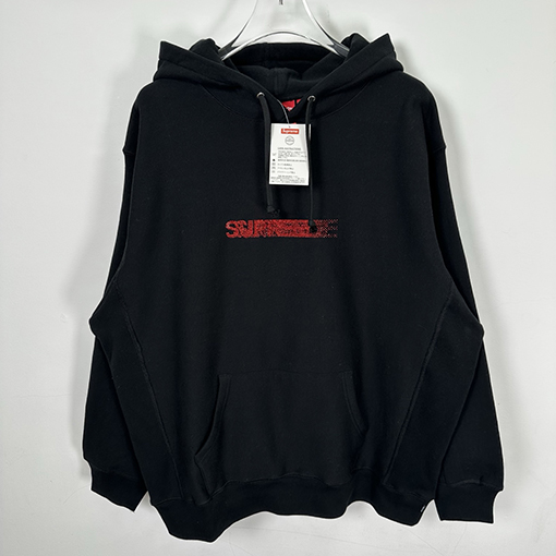 シュプリームコピー SUPREME × SWAROVSKI FW25 MOTION LOGO HOODED ラインストーンファントムフード付きスウェットシャツ