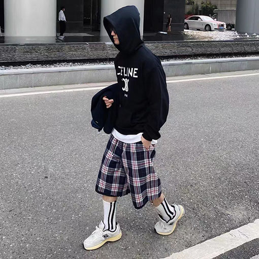 セリーヌスーパーコピー CELINE 新しいプリントフード付きスウェットシャツ