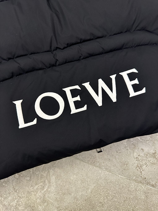 ロエベコピー LOEWE 新しい刺繍りダウンジャケット