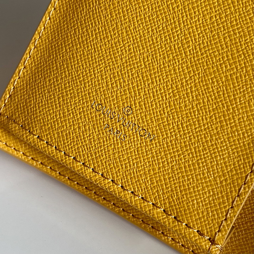 ルイヴィトン Monogram Heritage Ms Brazza イエローのシルクスクリーンキャンバスロングスーツウォレット M12656