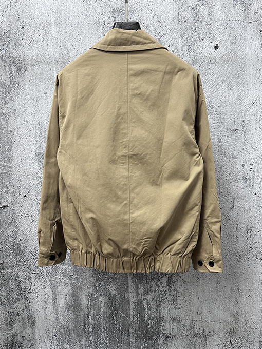 バーバリー 新しいリバーシブルジャケット