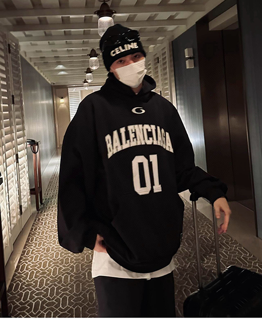 バレンシアガ Balenc1aga バスケットボール 01 刺繍プリント フード付きスウェットシャツ