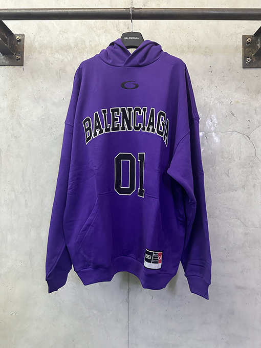 バレンシアガ Balenc1aga バスケットボール 01 刺繍プリント フード付きスウェットシャツ