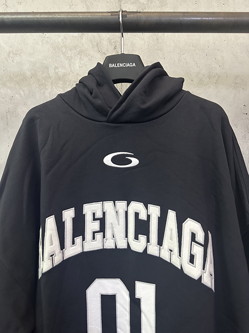 バレンシアガ Balenc1aga バスケットボール 01 刺繍プリント フード付きスウェットシャツ