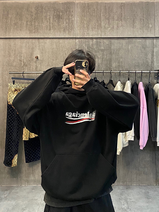 バレンシアガ Balenciaga けたコカコーラのグラフィティプリントパーカー