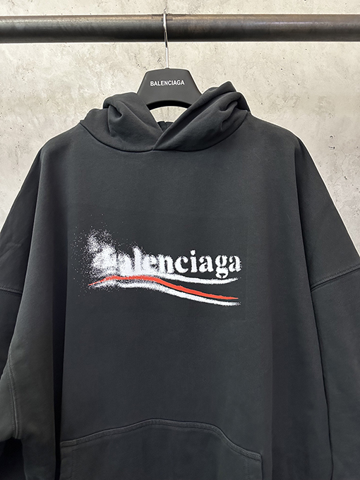 バレンシアガ Balenciaga けたコカコーラのグラフィティプリントパーカー