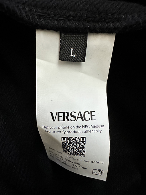 ヴェルサーチ VERSACE 刺繍りのフード付きスウェットシャツ