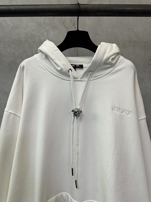 ヴェルサーチ VERSACE 刺繍りのフード付きスウェットシャツ