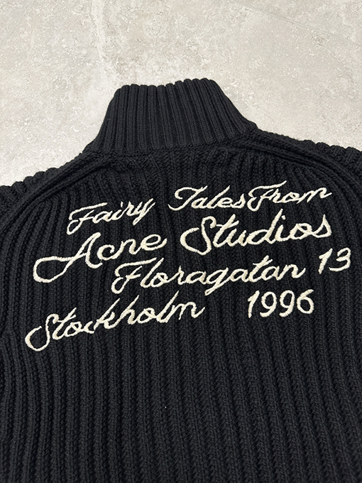 アクネストゥディオズ Acne Studios 刺繍りジッパーセーター