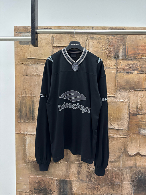 バレンシアガ Balenc1aga アメリカンフットボールの長袖シャツ