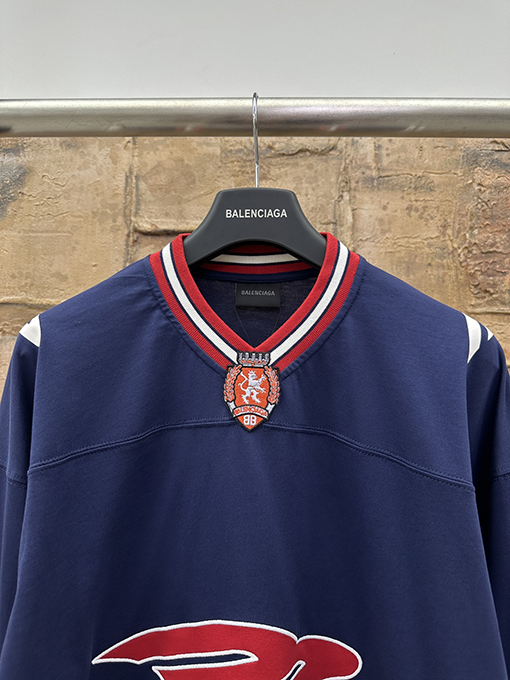 バレンシアガ Balenc1aga アメリカンフットボールの長袖シャツ