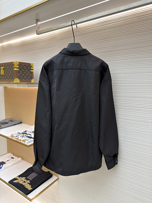 プラダコピー 無地ロゴジップアップカラー長袖ジャケット
