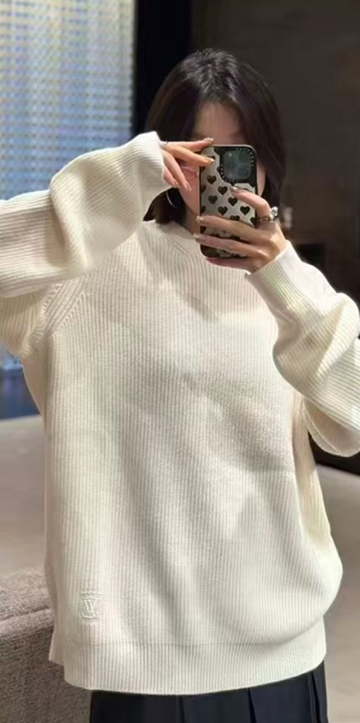 ルイヴィトン ベーシックなロゴ刺繍り無地プルオーバーニットセーター
