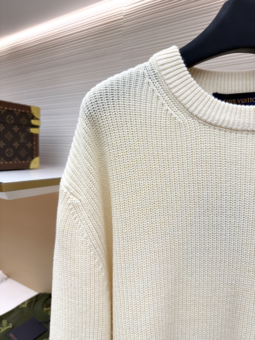ルイヴィトン ベーシックなロゴ刺繍り無地プルオーバーニットセーター