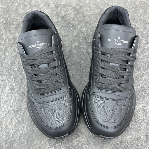 ルイヴィトン Damier クラシックな牛革スニーカー