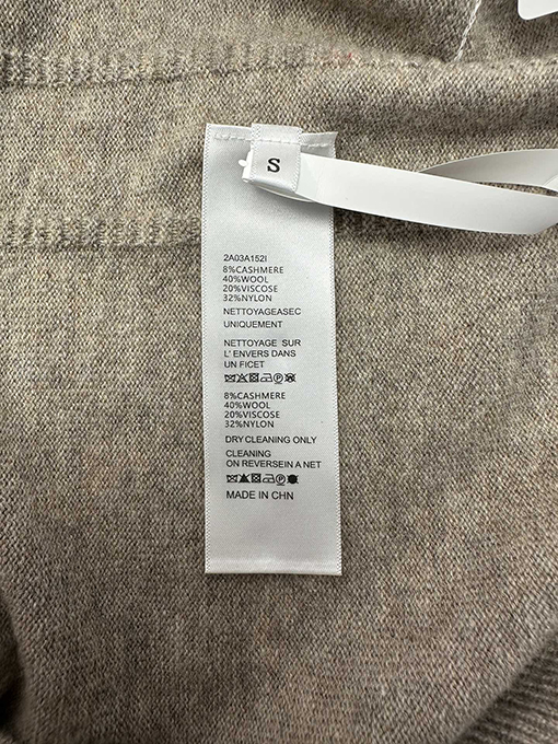 バーバリーコピー 無地シングルブレストVネックカーディガンカシミヤセーター