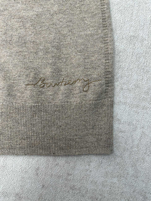 バーバリーコピー 無地シングルブレストVネックカーディガンカシミヤセーター