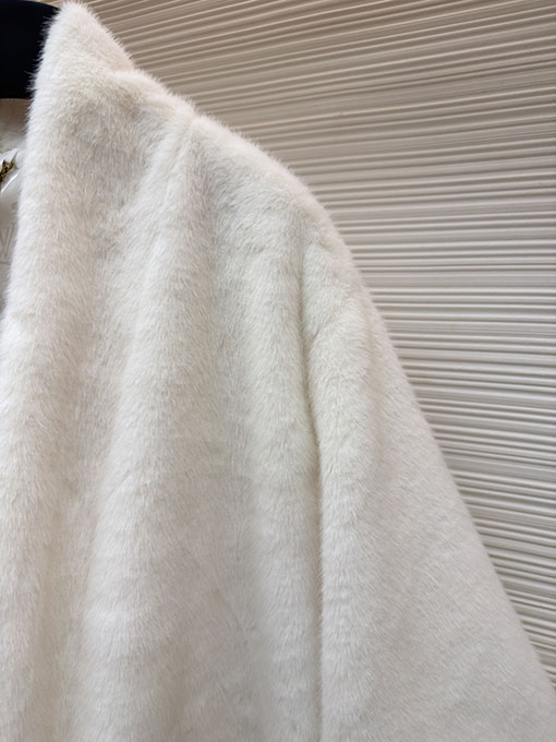ルイヴィトンコピー Nigo コラボミンクファーVネックファーコート