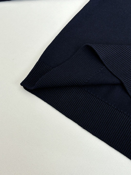 モンクレール Moncler 刺繍ロゴクルーネックニットセーター