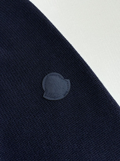 モンクレール Moncler 刺繍ロゴクルーネックニットセーター