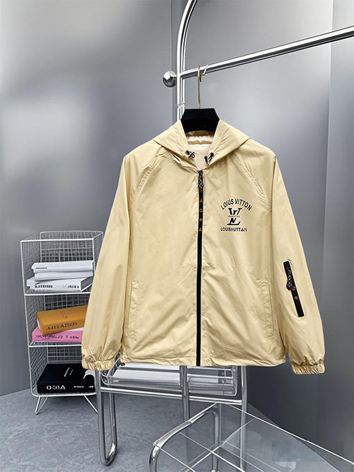 ルイヴィトンコピー LOUIS VUITTON 新モデル公式サイトと同じジャケット