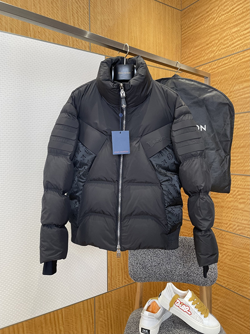 ルイヴィトンコピー LOUIS VUITTON スタンドカラーダウンジャケット