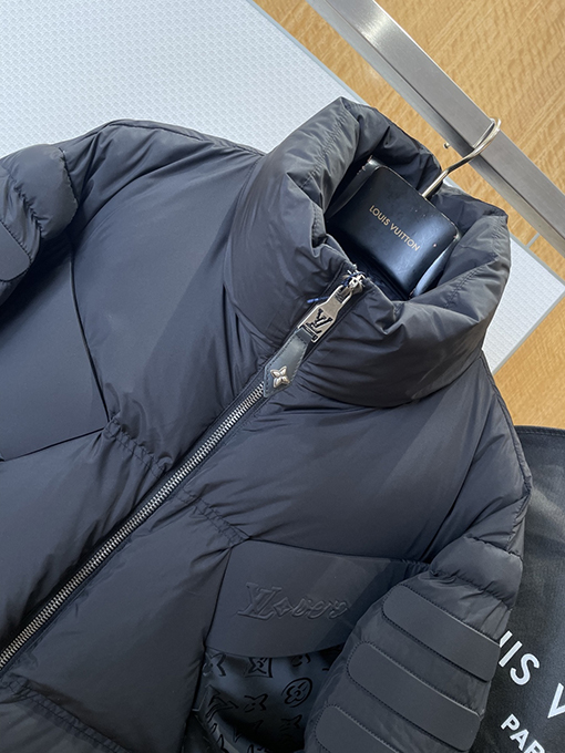ルイヴィトンコピー LOUIS VUITTON スタンドカラーダウンジャケット